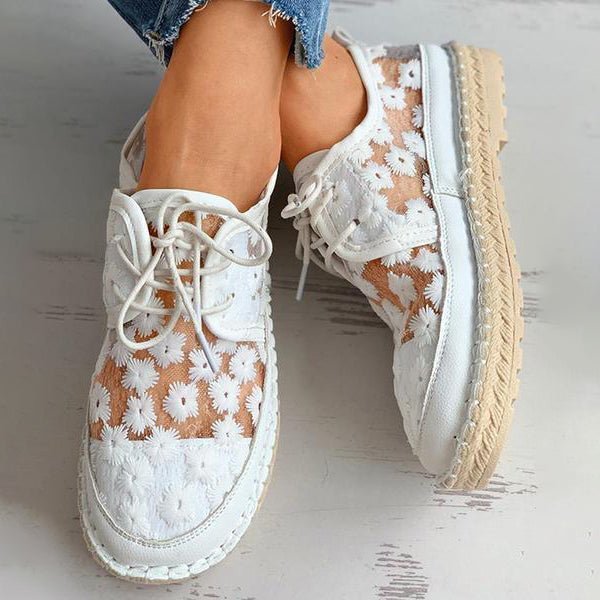 Wren | Ażurowe Espadryle w Stokrotki na Platformie - Pootivo