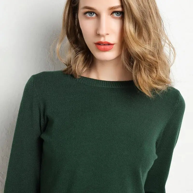Julia | Miękki gładki sweter z okrągłym dekoltem