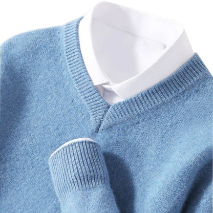 Aleksander | Miękki Dzianinowy Sweter w Serek