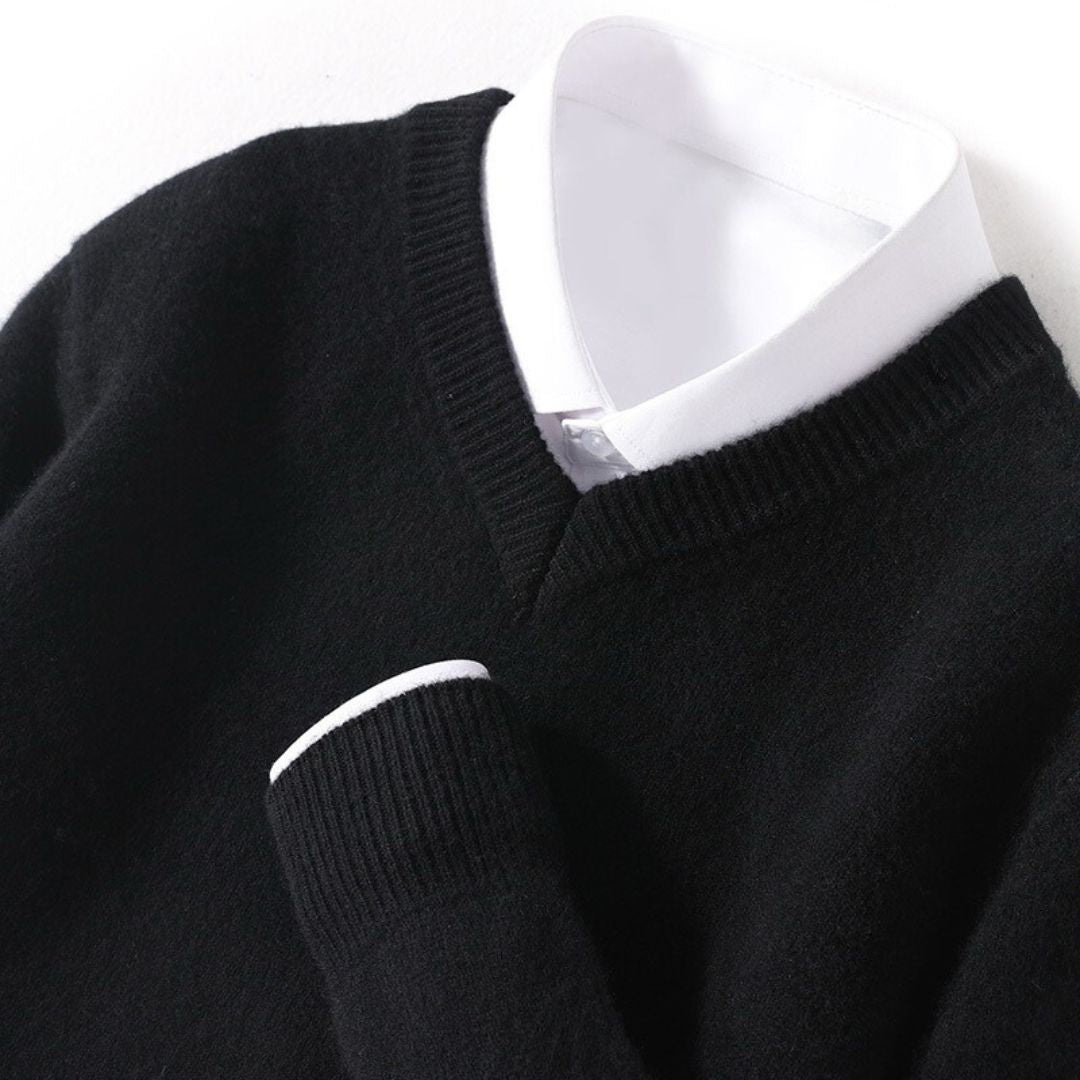 Aleksander | Miękki Dzianinowy Sweter w Serek
