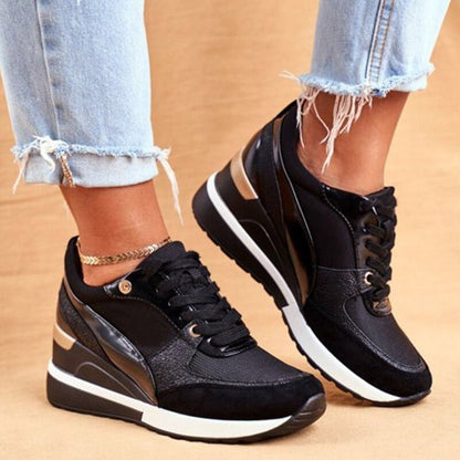 Callie | Czarno - Złote Sportowe Sneakersy Na Platformie - Pootivo
