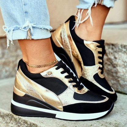 Callie | Czarno - Złote Sportowe Sneakersy Na Platformie - Pootivo