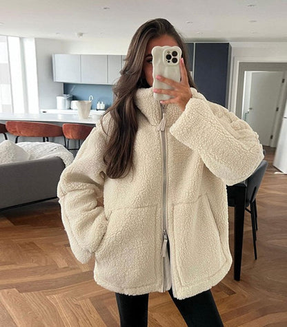Klara | Oversize’owa pluszowa kurtka zimowa typu teddy