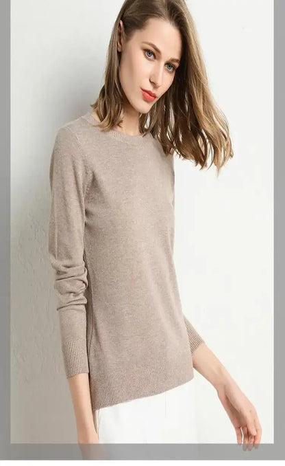 Julia | Miękki gładki sweter z okrągłym dekoltem