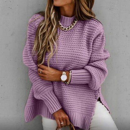 Fioletowy sweter oversize z półgolfem