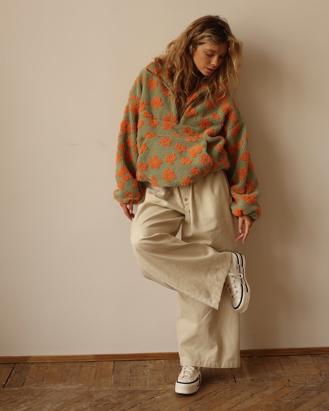Lena | Pluszowa Oversizowa Bluza w Kwiaty - Pootivo