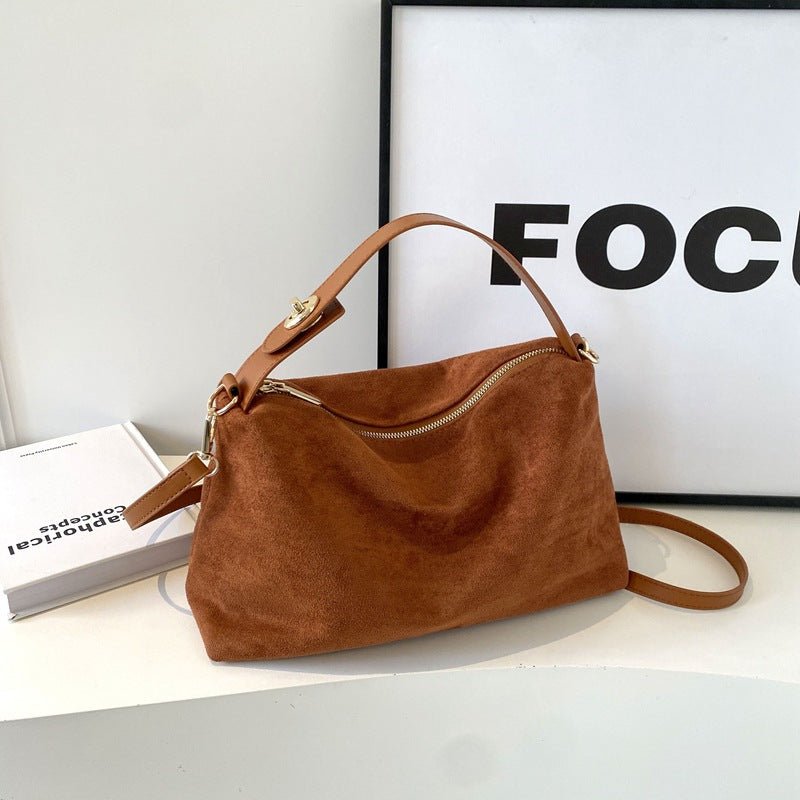 Marcelina | Zamszowa Jesienna Torebka Hobo - Pootivo