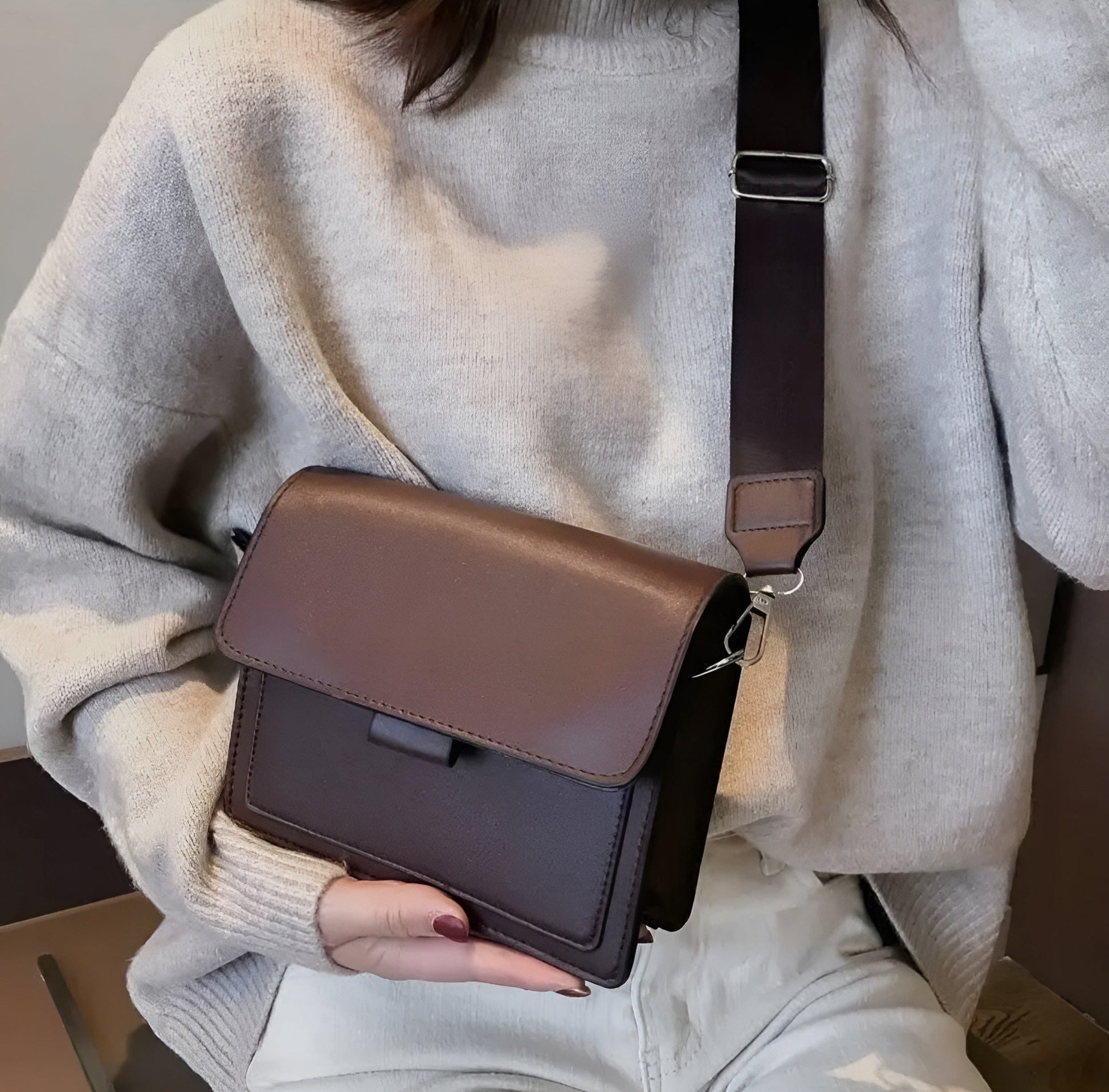 Margaux | Skórzana Torebka Crossbody z Szerokim Paskiem - Pootivo