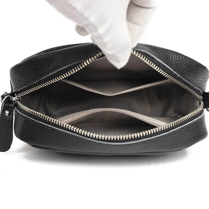 Marlowe | Kompaktowa Czarna Torebka Damska Crossbody z Szerokim Paskiem - Pootivo