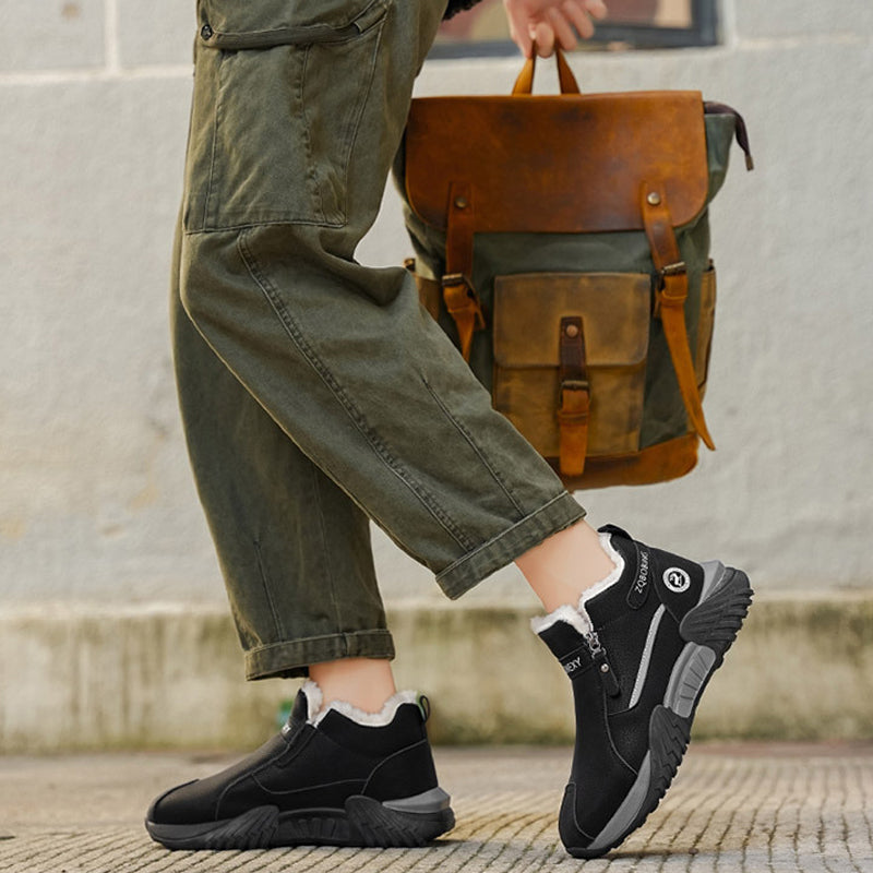 Czarne ocieplane buty męskie z zamkiem w stylizacji miejskiej
