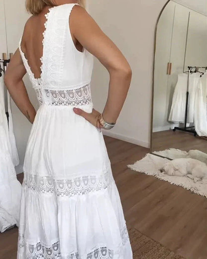 Rosalia Długa Sukienka Letnia Biała z Koronką i Dekoltem V – Elegancka Sukienka Maxi z Poliestru - Pootivo