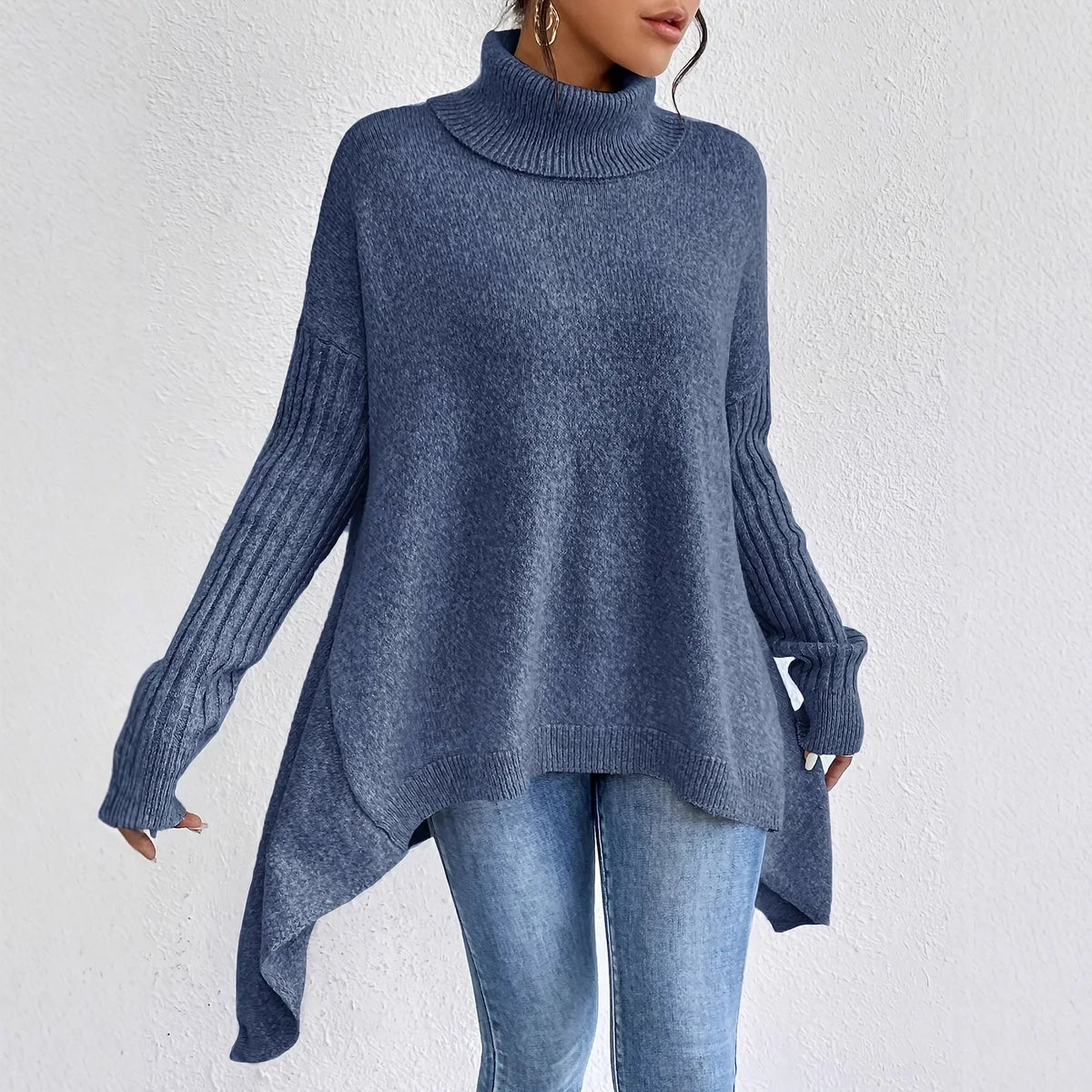 Sweter oversize z asymetrycznym dołem