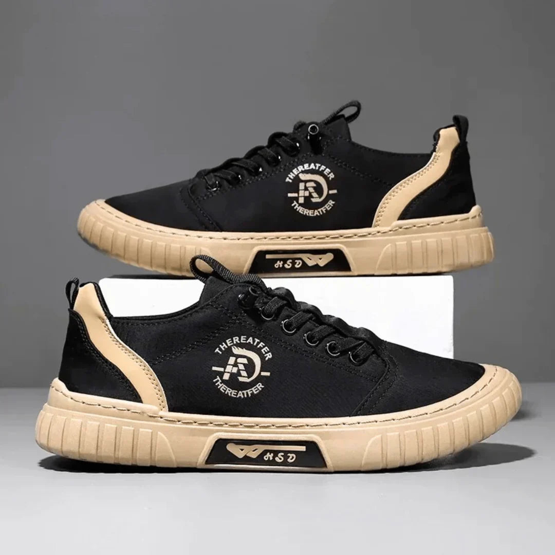Para czarnych płóciennych sneakersów męskich