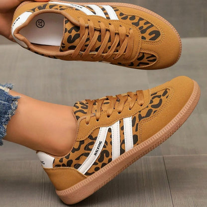 Wincentyna | Niskie Retro Sneakersy z Szerokim Noskiem - Pootivo