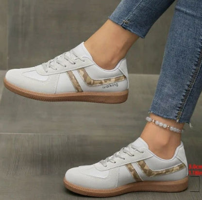 Wincentyna | Niskie Retro Sneakersy z Szerokim Noskiem - Pootivo