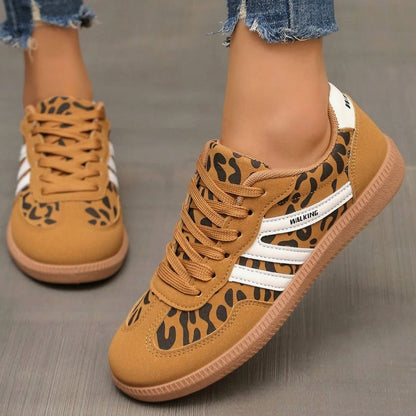 Wincentyna | Niskie Retro Sneakersy z Szerokim Noskiem - Pootivo