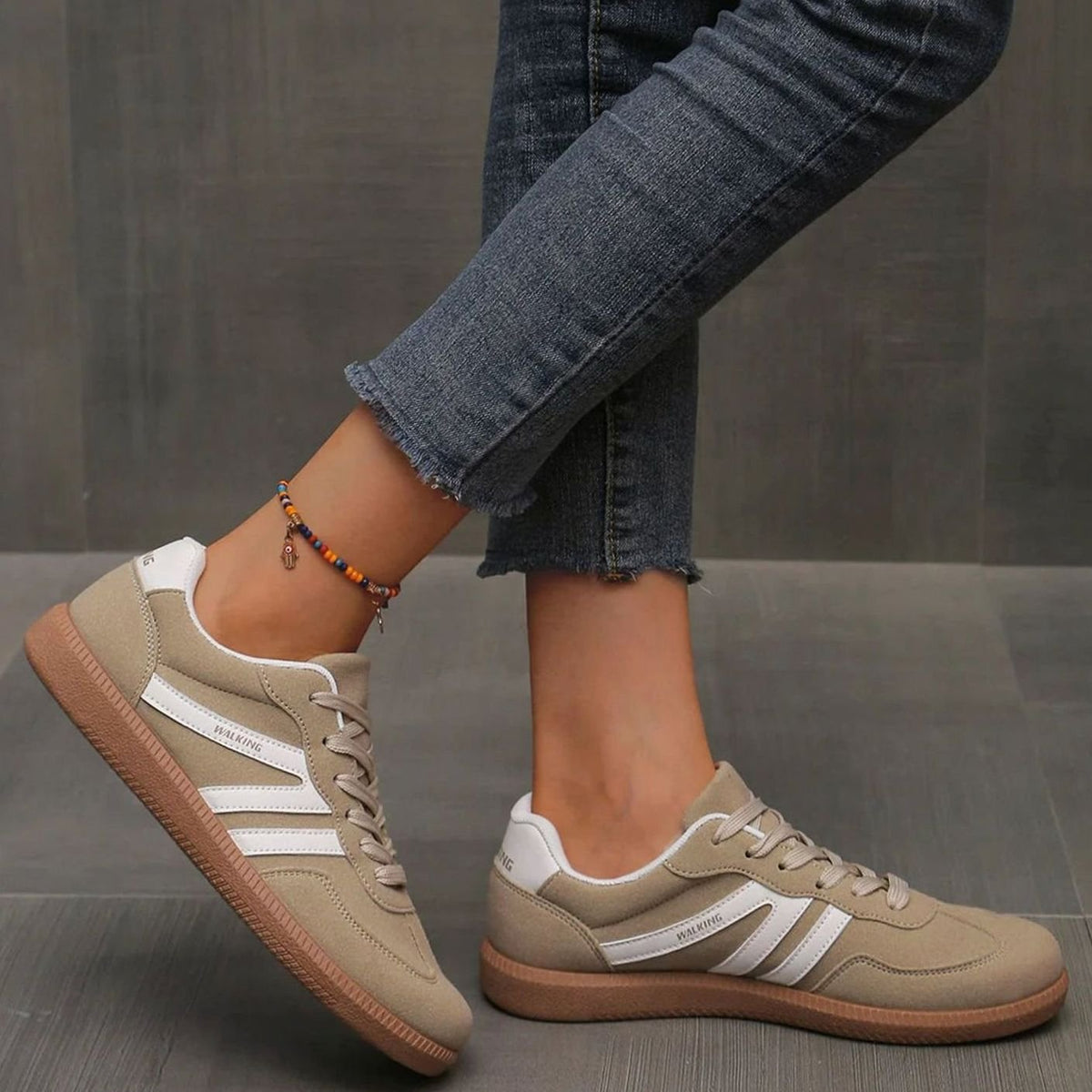 Wincentyna | Niskie Retro Sneakersy z Szerokim Noskiem