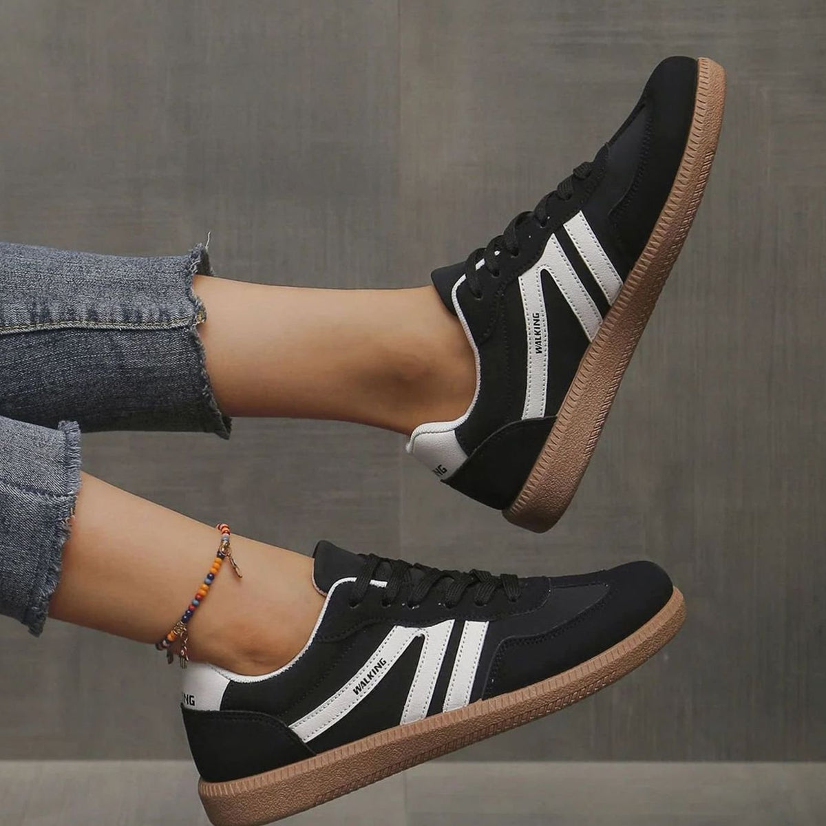 Wincentyna | Niskie Retro Sneakersy z Szerokim Noskiem