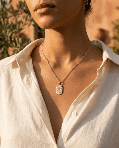Wren | Owalny Pozłacany Naszyjnik ze Znakiem Zodiaku - Pootivo