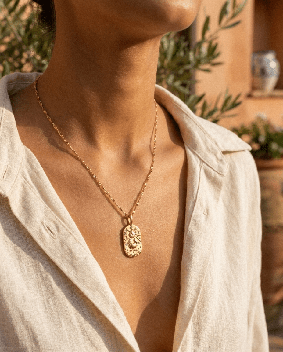 Wren | Owalny Pozłacany Naszyjnik ze Znakiem Zodiaku - Pootivo