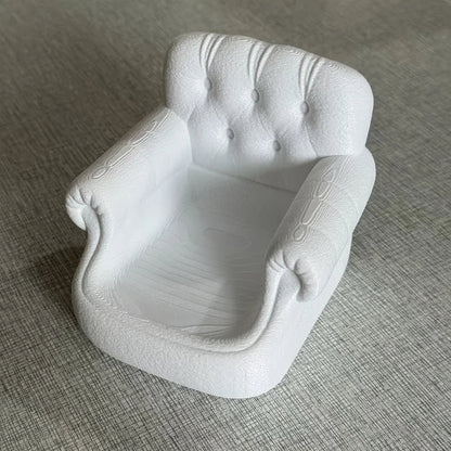 Wszeboj | Biała Miniaturowa Taca w Kształcie Fotela - Pootivo